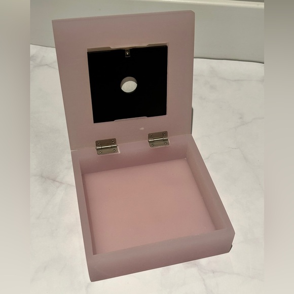 Resin Photo Box - Picture 11 of 15